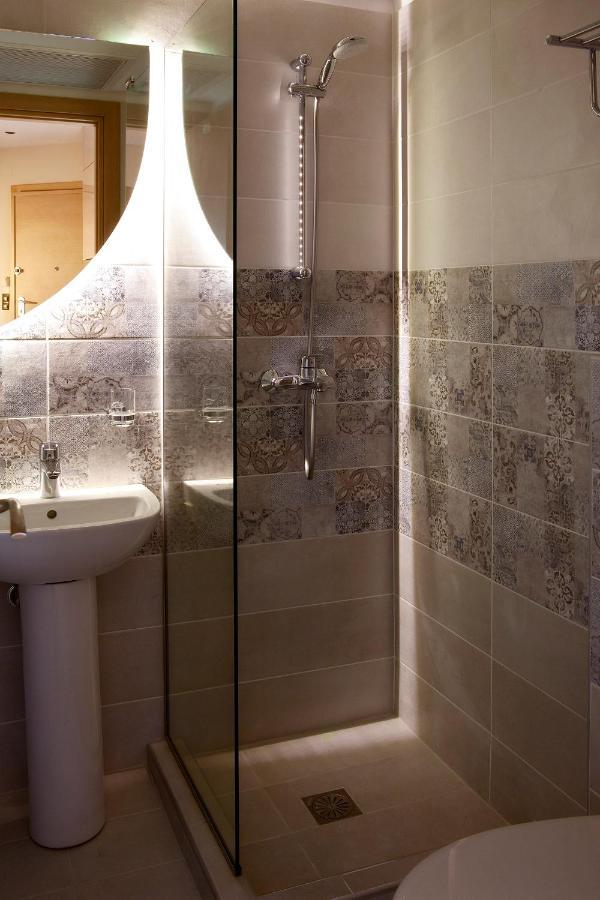 Designer Apartments Close To The Center + Free Parking Thessaloníki Exteriör bild